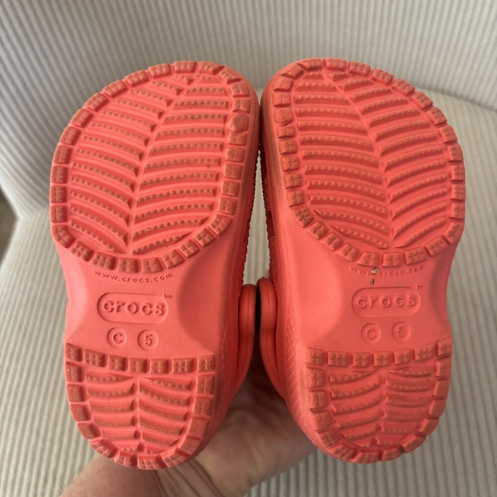 Crocs Classic Clogs Toddler Coral Red Comfort Slip-On Strap Cushion - Picture 3 of 6